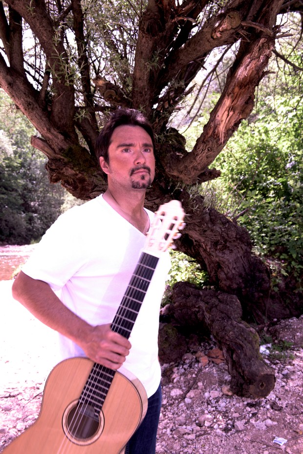 adnanahmedicclassicalguitaristontour2016